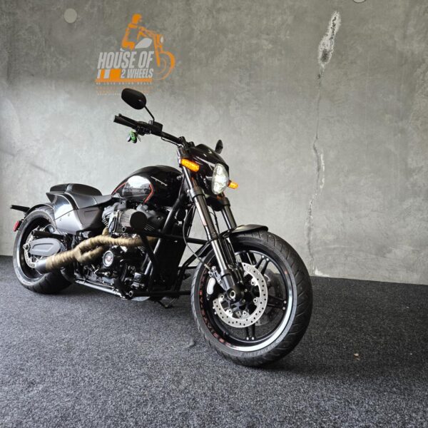 Harley Davidson FXDRS 114  FXDR  2019  18,494 Kms
