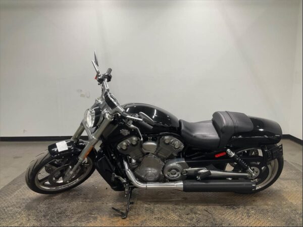 Harley Davidson, Vrod Muscle,2016, 21,000kms