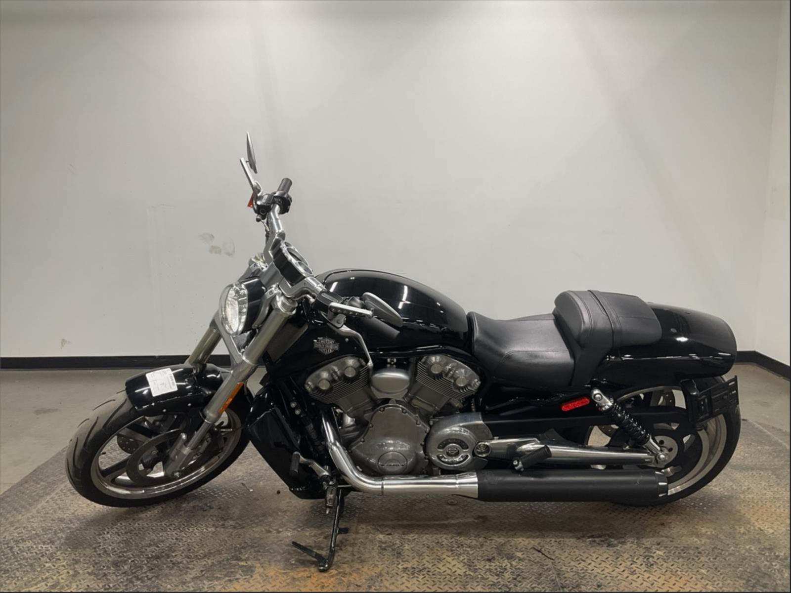 Harley Davidson, Vrod Muscle,2016, 21,000kms