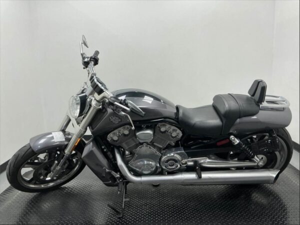Harley Davidson V Rod Muscle, 2014, 7800kms