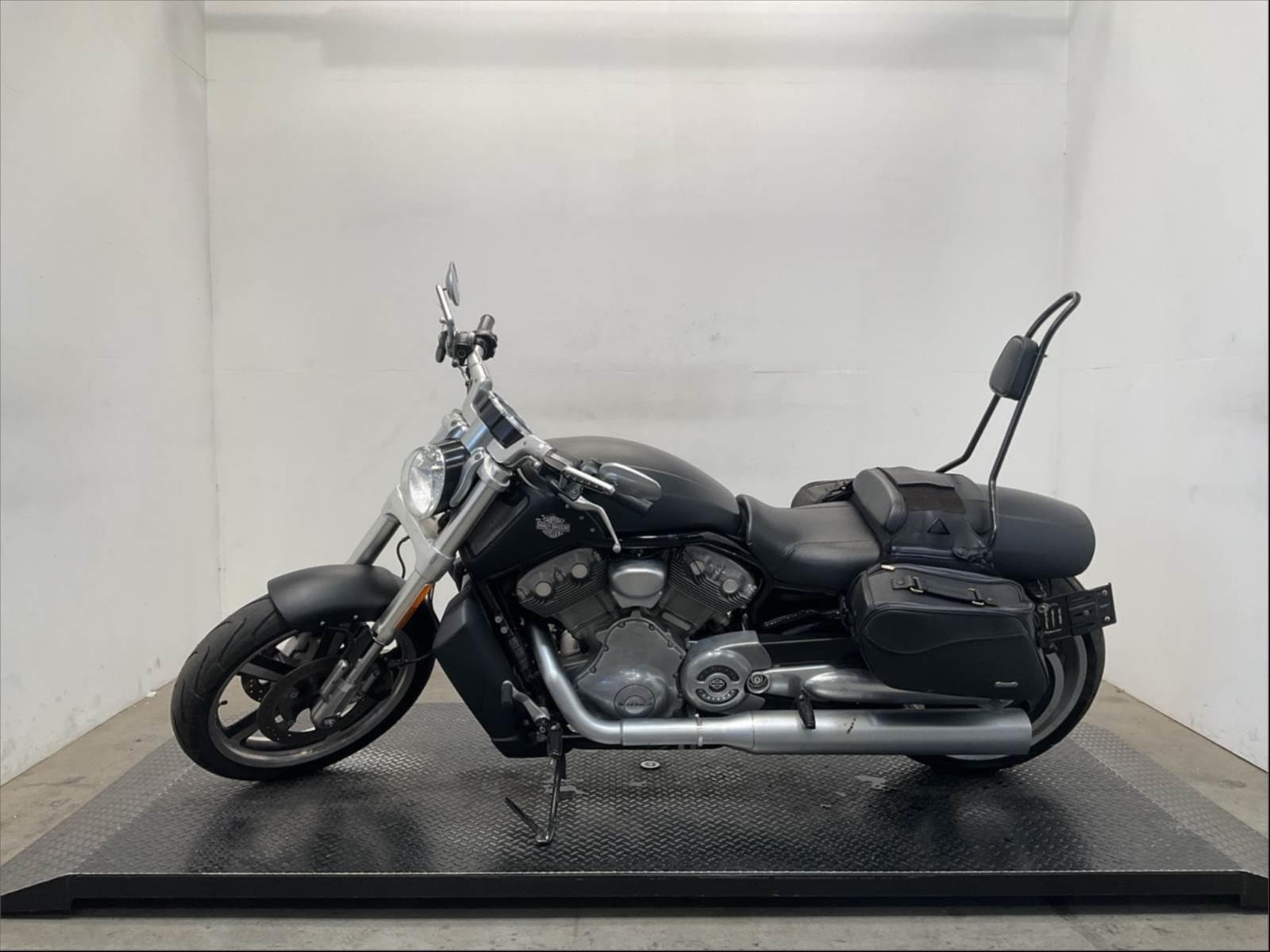 Harley Davidson, V rod Muscle, 2016, 18,000kms